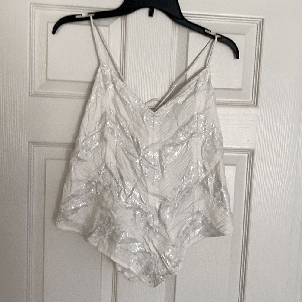 Guess top